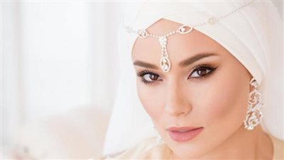 قصة عندنا فتحت لى زوجتى الباب