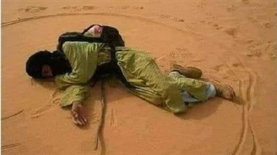 لماذا رسـم الرجل دائرة ووضع العصا تحته؟