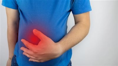 غازات البطن المفرطة متى تدل غازات البطن على الإصابة بالسړطان