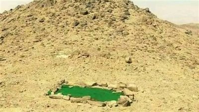 قبر السيدة آمنة بنت وهب في الابواء