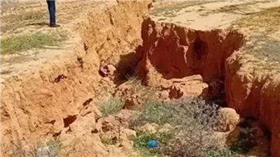 وردنا الآن أنهميار أرضي كبيمر في الامارات والناس تحت الأنمقاض والسلطات تتحرك فوراً تطورات متسارعة