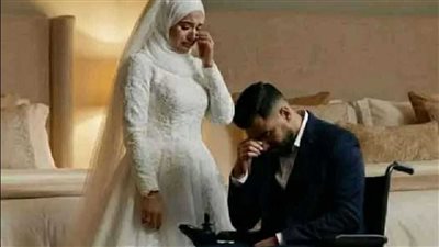 أجبرتني زوجة أبي على الزواج من شاب ثري لكنه مُقعد. وفي ليلة زفافنا، حين حملته إلى السرير وسقطت، اكتشفت حقيقة صاډمة.